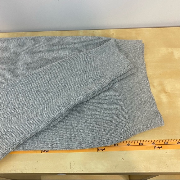 Michael Kors • Quarter Zip Grey Knit Sweater - Picture 10 of 10